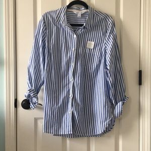 ✨3/$15 Old Navy Striped Button Down
